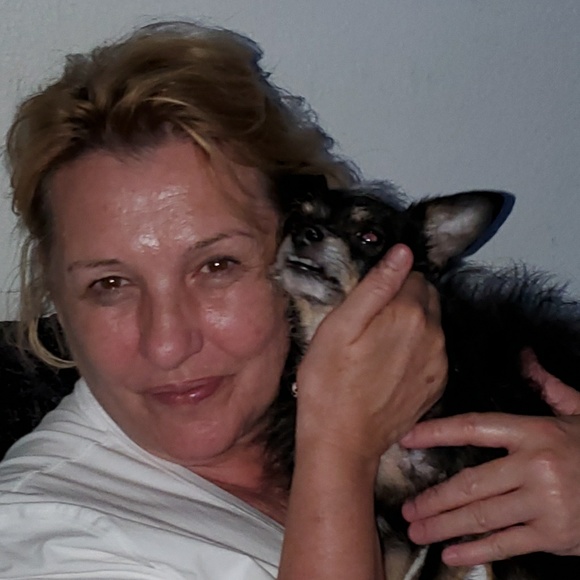 Meet your Posher, Michelle - Picture 1 of 1